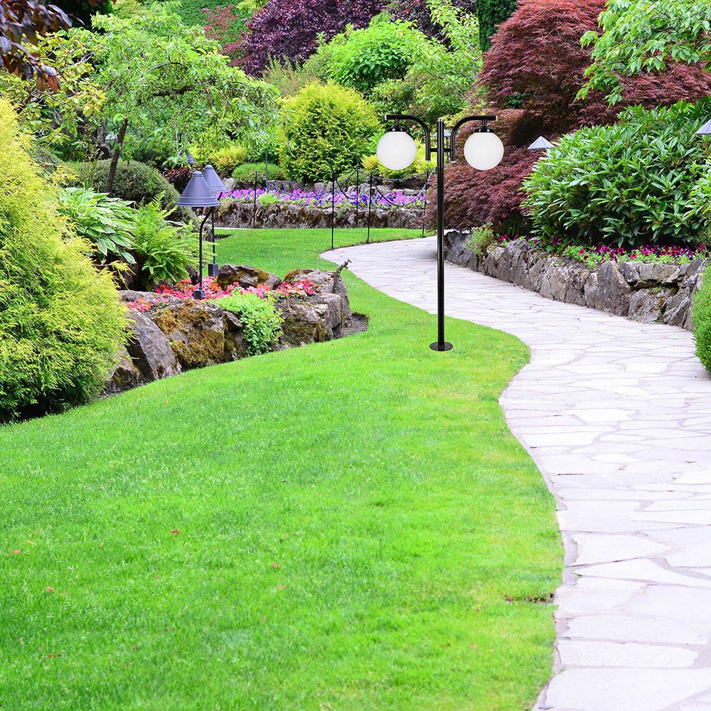 Poste Ornamental C/2 Globo 15x30 Leitoso 1,74mt Preto Ip-54 Ref.178199.01 - Blumenau - Imagem 3