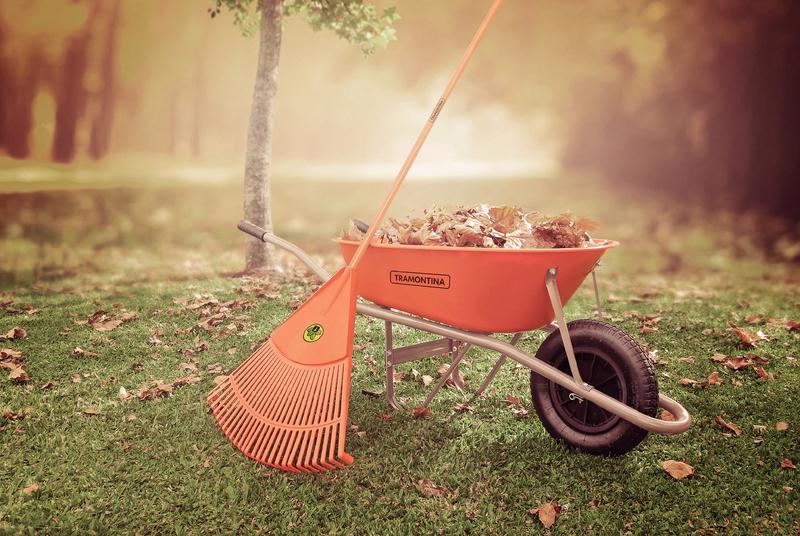 Vassoura Jardim Plástica 26 Dentes Sem Cabo Tramontina - Imagem 2